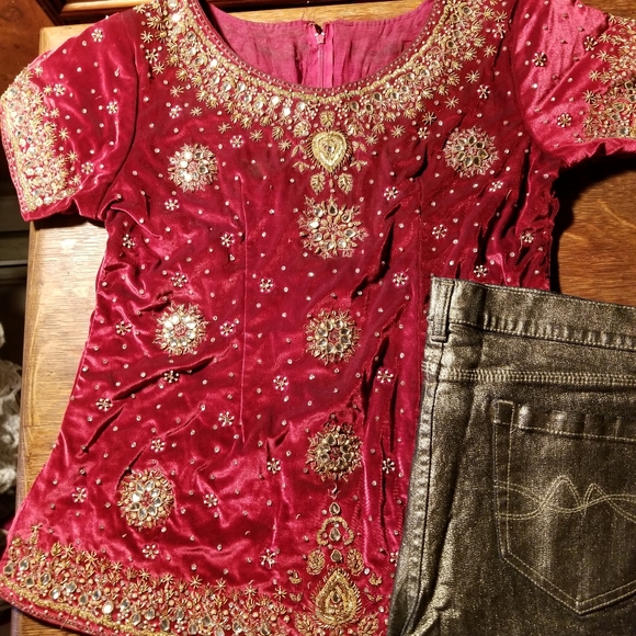 VTG red velvet TOP gold embroidery CRYSTALS med - Picture 7 of 7
